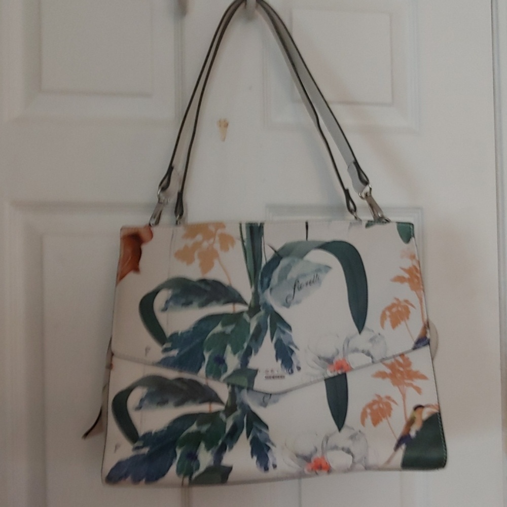 Purse - Picture 3 of 3